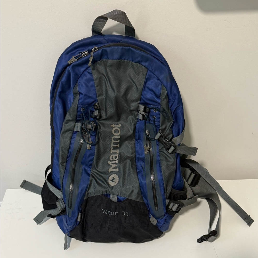 Marmot Vapor 30 Backpack in Blue and Gray
